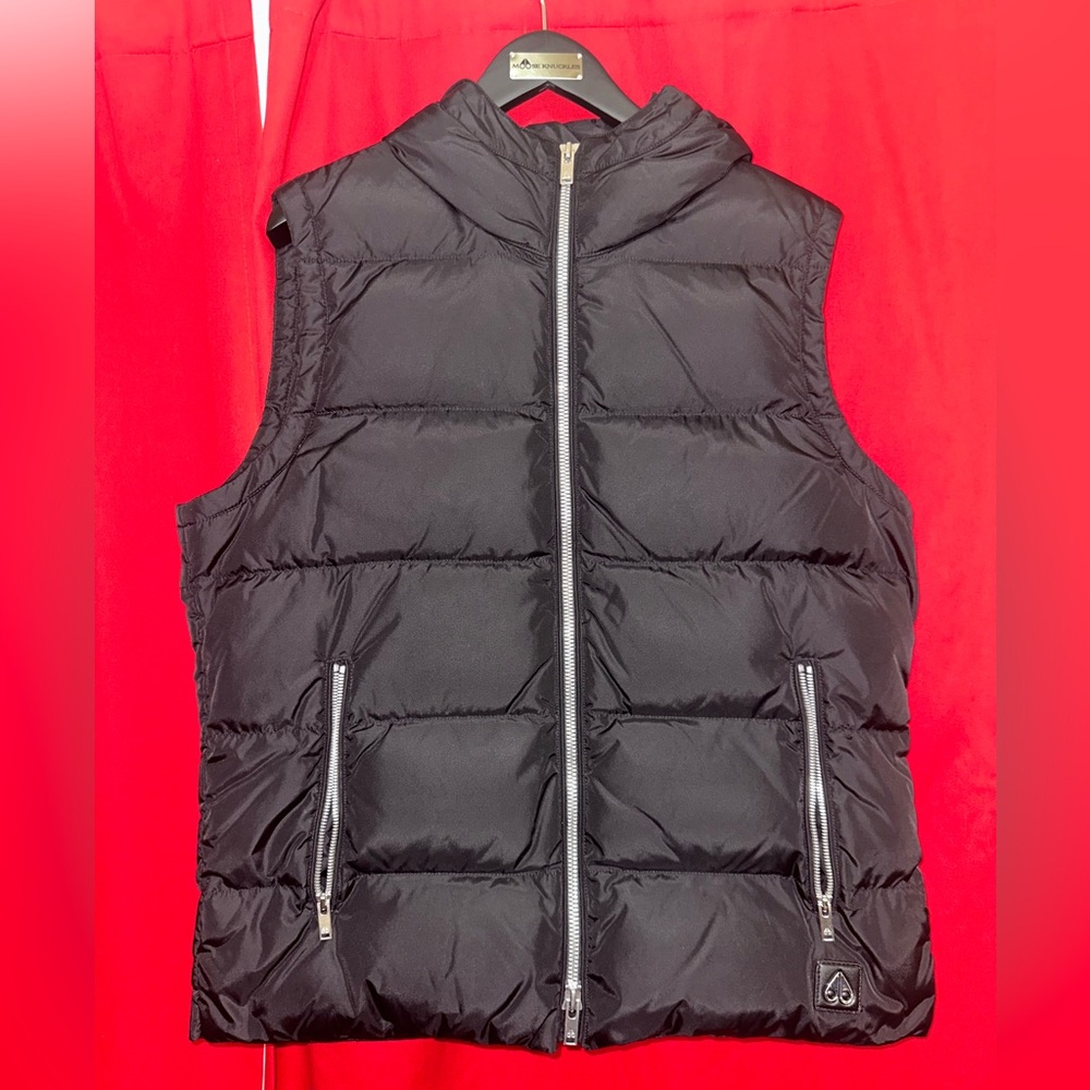Moose Knuckles Puffer Hooded Vest